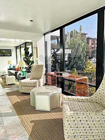 Park Plaza Lodge