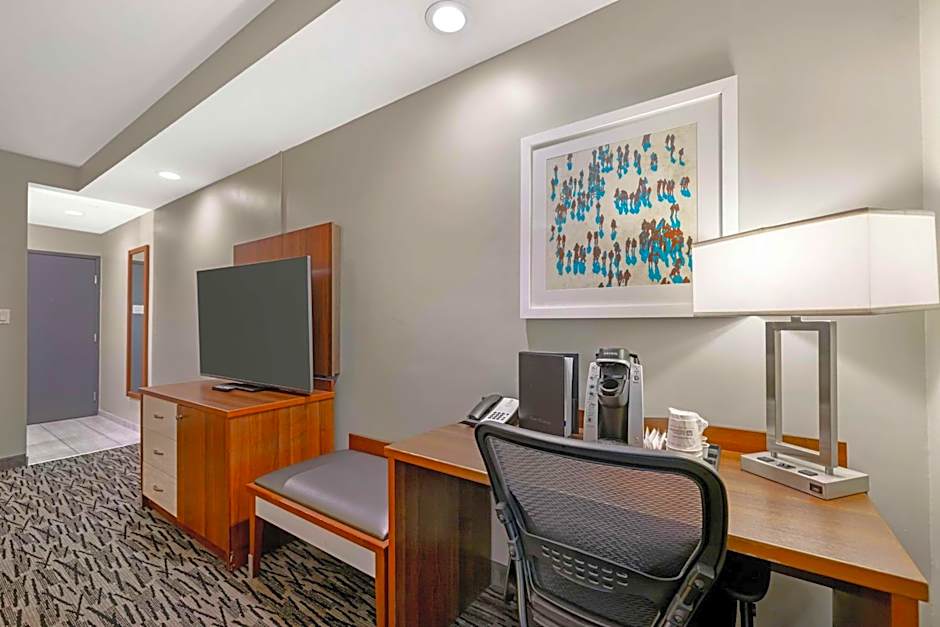 Best Western On The Avenue