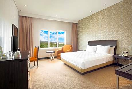 Deluxe Superior King Room