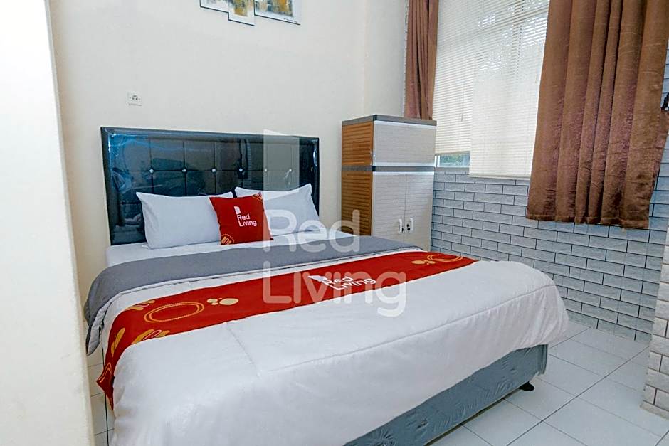 RedLiving Apartemen Emerald Hill - SR Rooms Tower Green