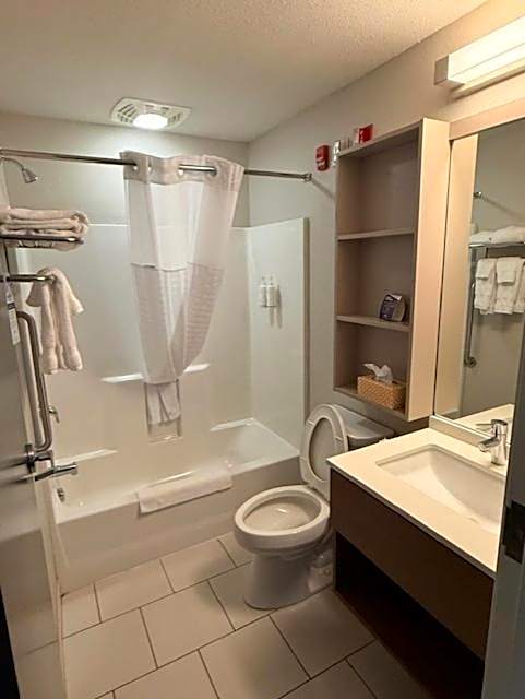 Microtel Inn & Suites By Wyndham Altoona