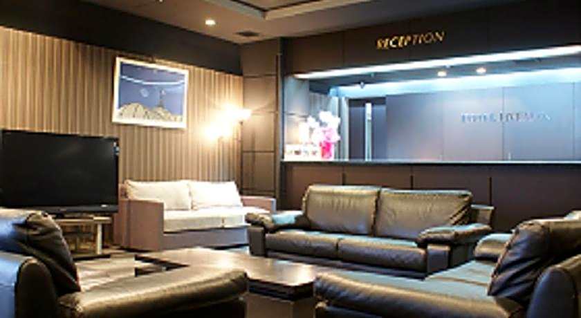 Hotel Livemax Hiratsuka Ekimae