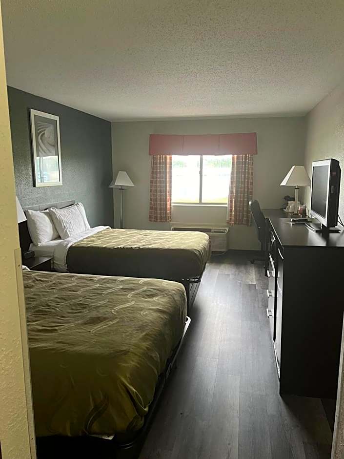 Quality Inn Columbia City near US-30