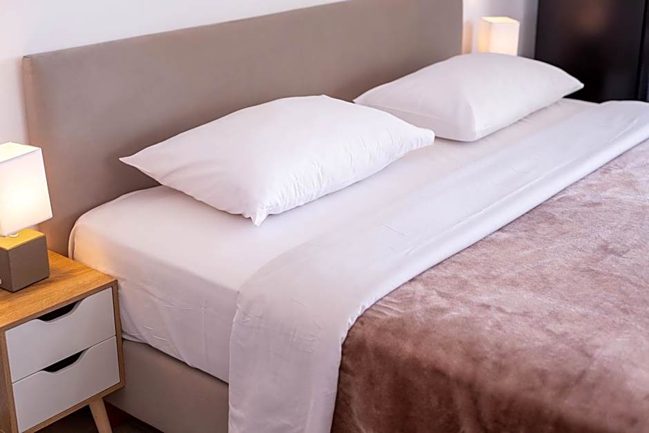 Stone Palace Hotel Near Athen's Airport Free Shuttle From and to Athen's Airport