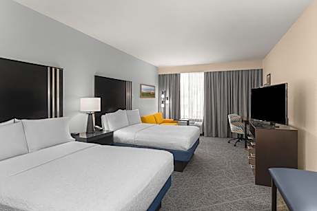 Queen Studio Suite with Two Queen Beds - Non-Smoking