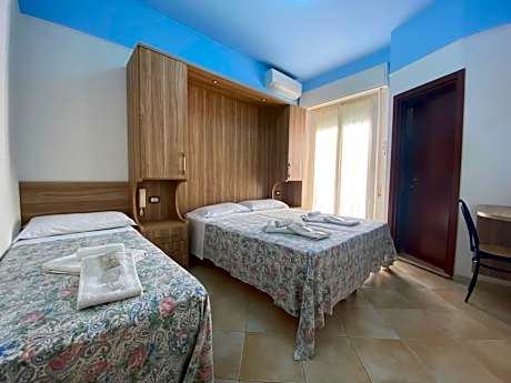 Quadruple Room with Balcony