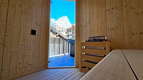 Deluxe Suite with Spa Bath