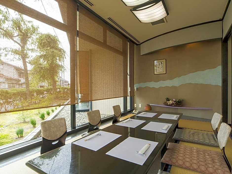Sky Hotel Namerikawa