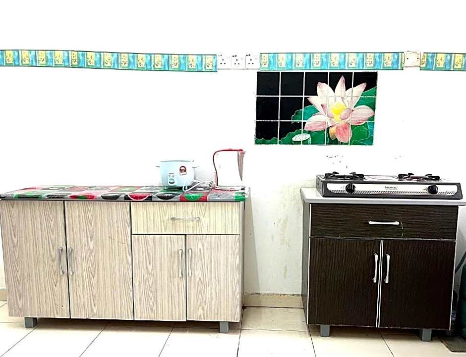 OYO Home 90492 Sena Homestay