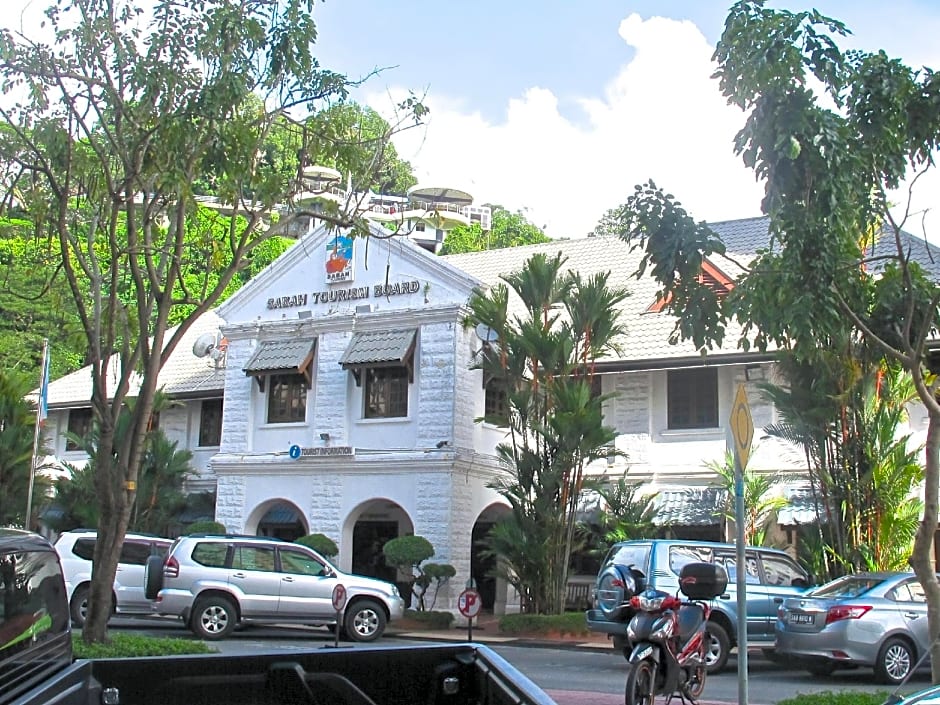 Akinabalu Youth Hostel