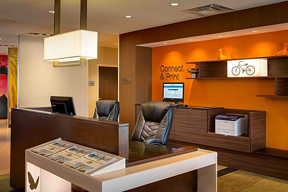 Fairfield Inn & Suites by Marriott Dallas West/I-30