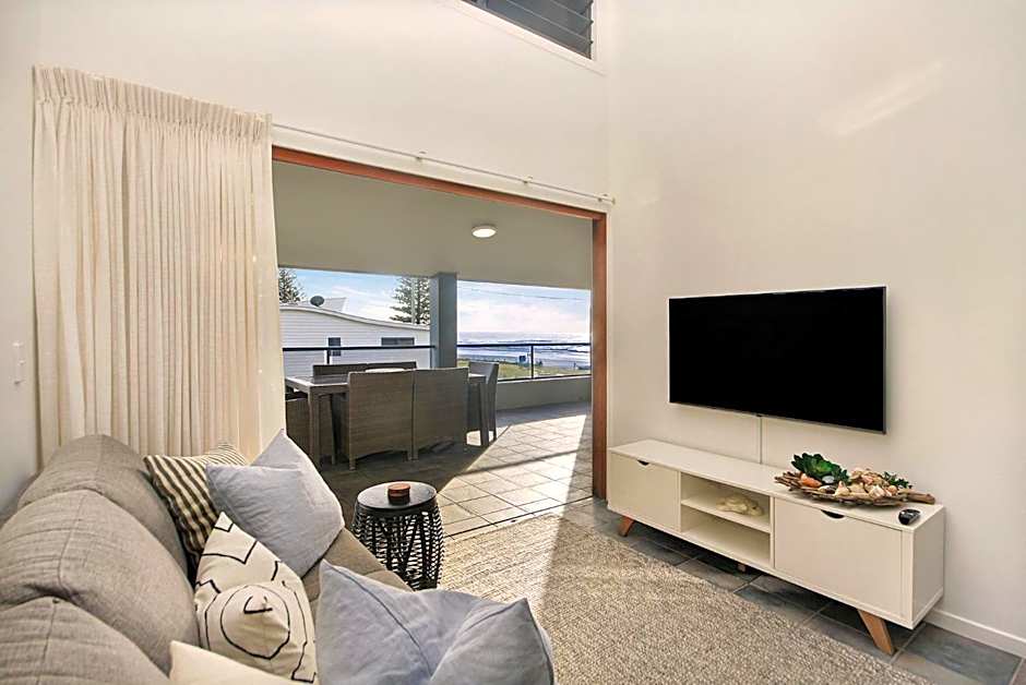 Lennox Holiday Apartments