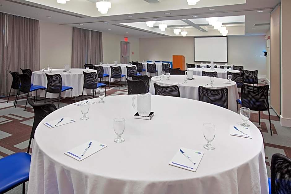 Holiday Inn Express Indianapolis - Fishers By IHG