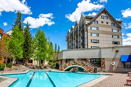 Shoshone Condominium Hotel