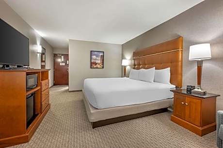 Upper Floor Deluxe King Room
