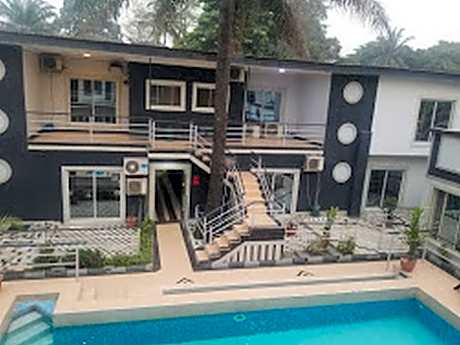 Paramount luxury serviced Apartment