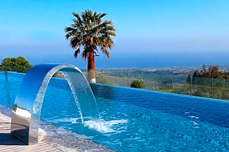 Droushia Heights Hotel