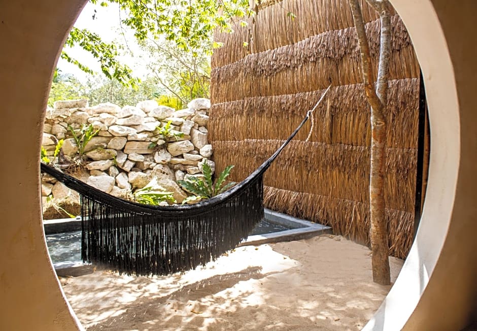 BH HOTEL & CENOTE TULUM - Adults Only