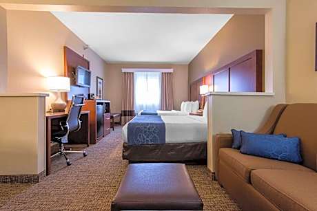 2 Double Beds, Suite, Nonsmoking, Accessible