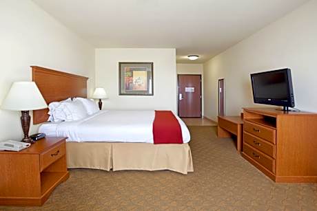 1 King Bed Standard Lake View