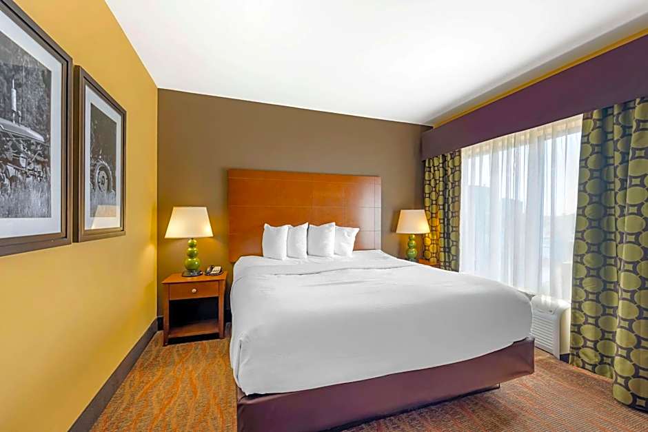 Best Western Plus Tupelo Inn & Suites