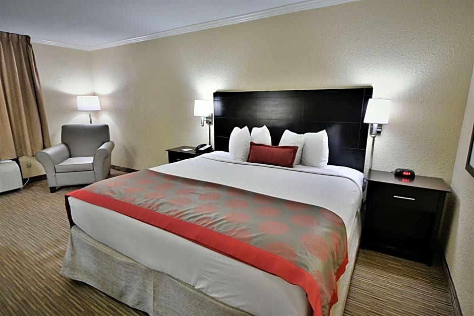 Ramada by Wyndham Jacksonville Hotel & Conference Center