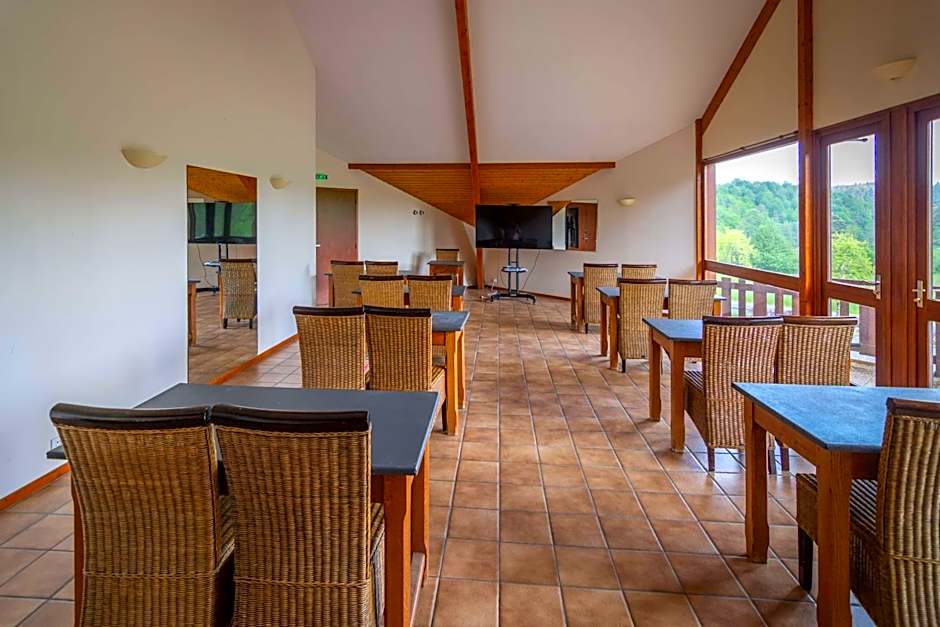 Les Hameaux De Lozere Sure Hotel Collection by Best Western