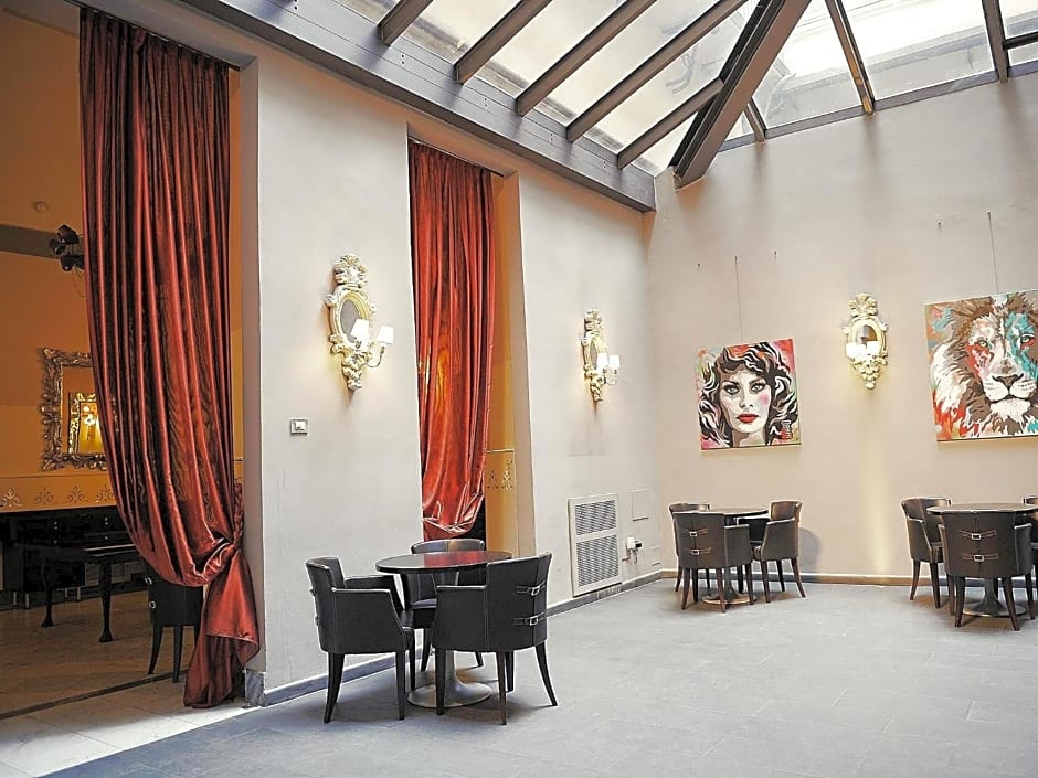 Borghese Palace Art Hotel