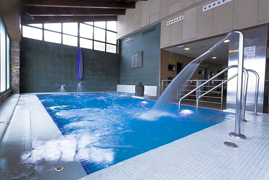 Fun Aragon Hills Hotel & Spa