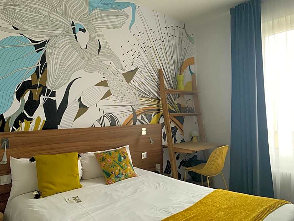Urban Jungle Hotel Orleans --- ex Grand Hotel