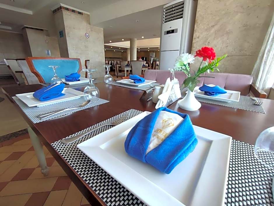 Jewel San Stefano Hotel