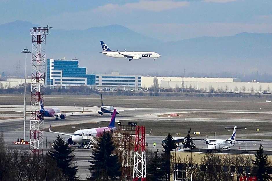 Apartments Sofia Airport free shuttle and parking