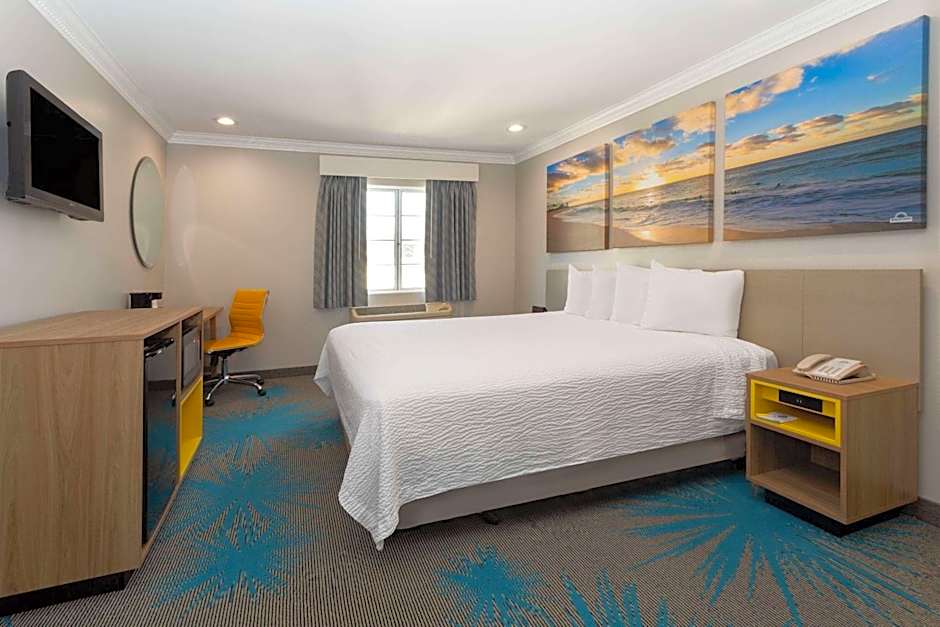 Days Inn by Wyndham Santa Monica