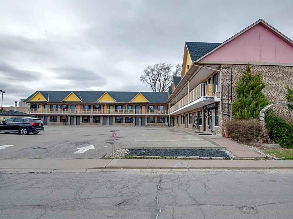 Falls Inn Near Casino Niagara By OYO