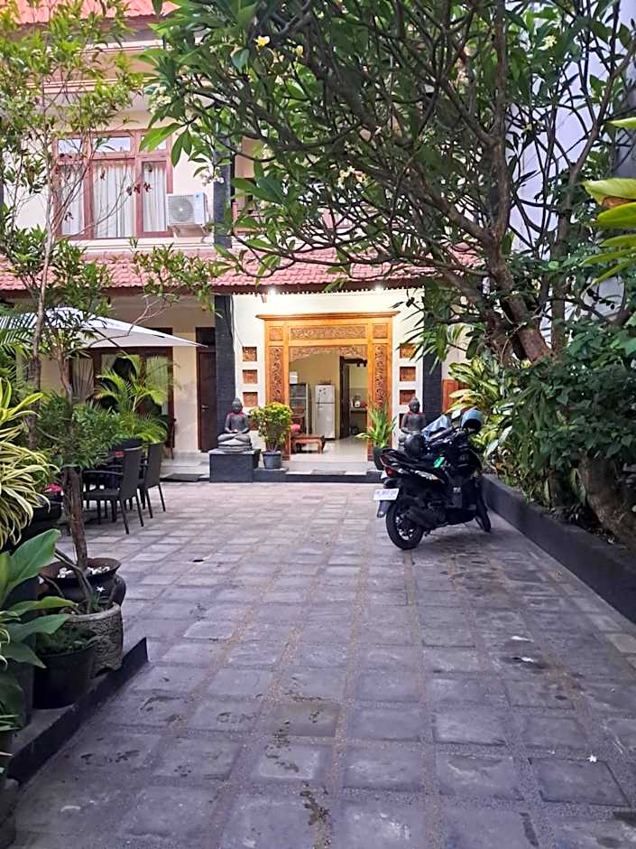SURFARIS INN on poppies 2