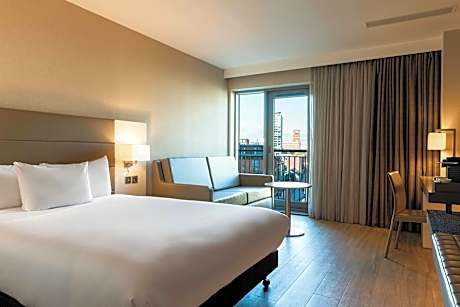 Superior Room, 1 Queen Bed with Sofa bed, Canal View (1 Queen Bed and 1 Double Sofa Bed)