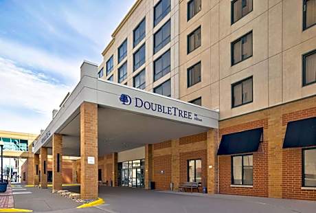 DoubleTree by Hilton Davenport