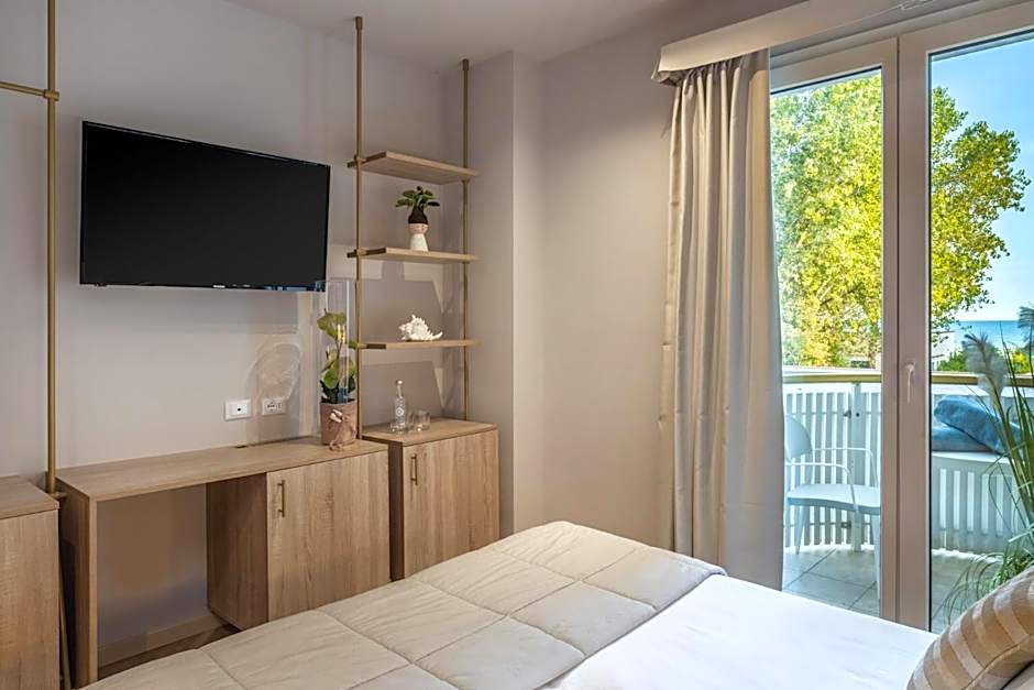 Salus Smart & Chic Hotel