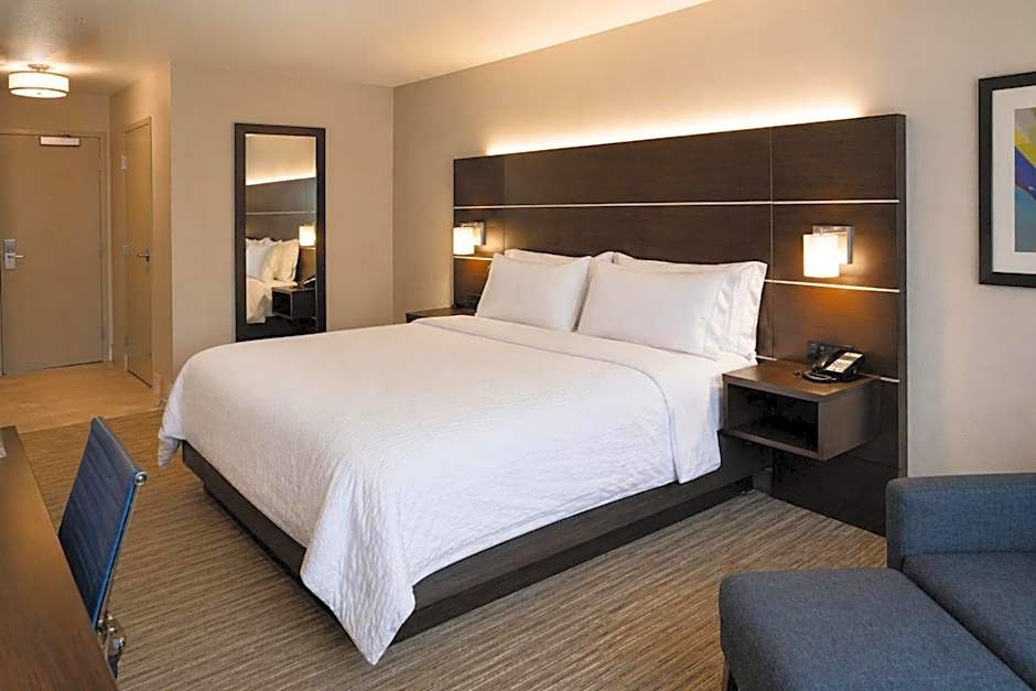Holiday Inn Express & Suites Hood River by IHG