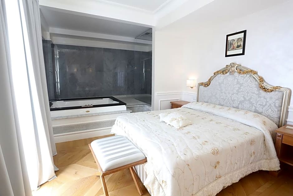 Tesoretto Hotel