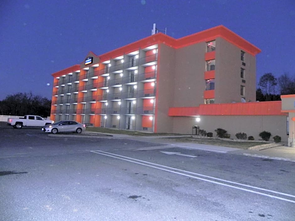 Howard Johnson by Wyndham Lexington