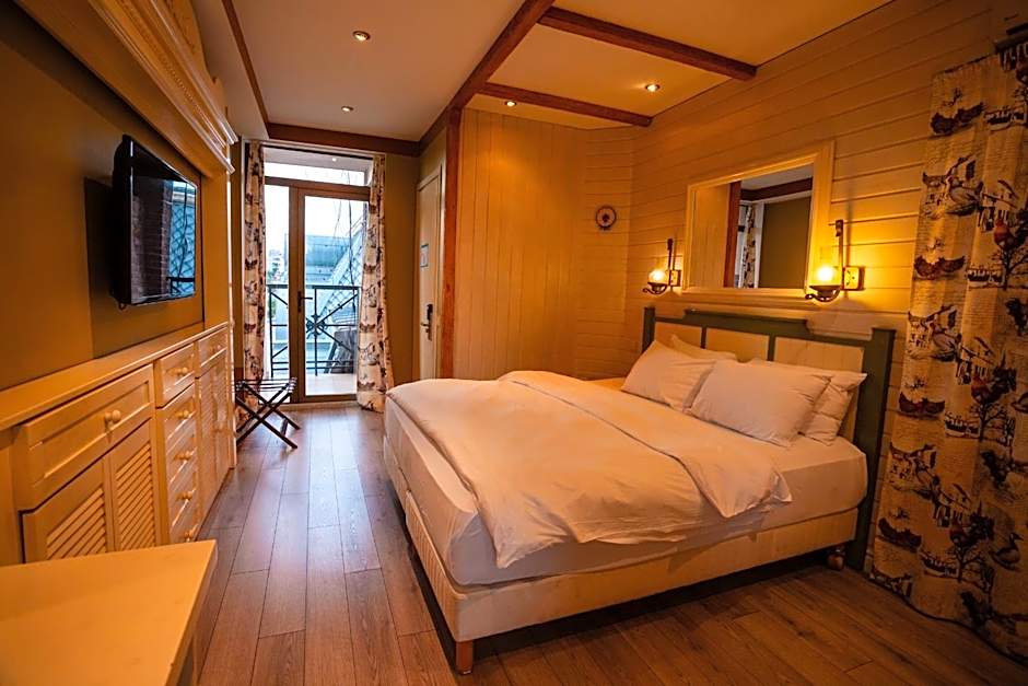 Piazza Boutique Hotel