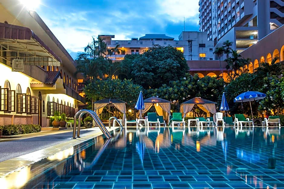 S Lodge Pattaya formally Sabai Lodge