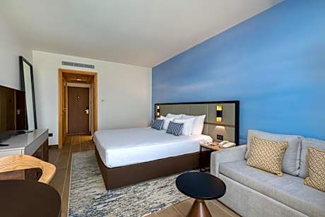 Room with Dead Sea & Pool-View