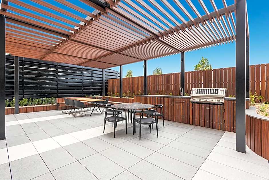 Sky One Apartments by CLLIX