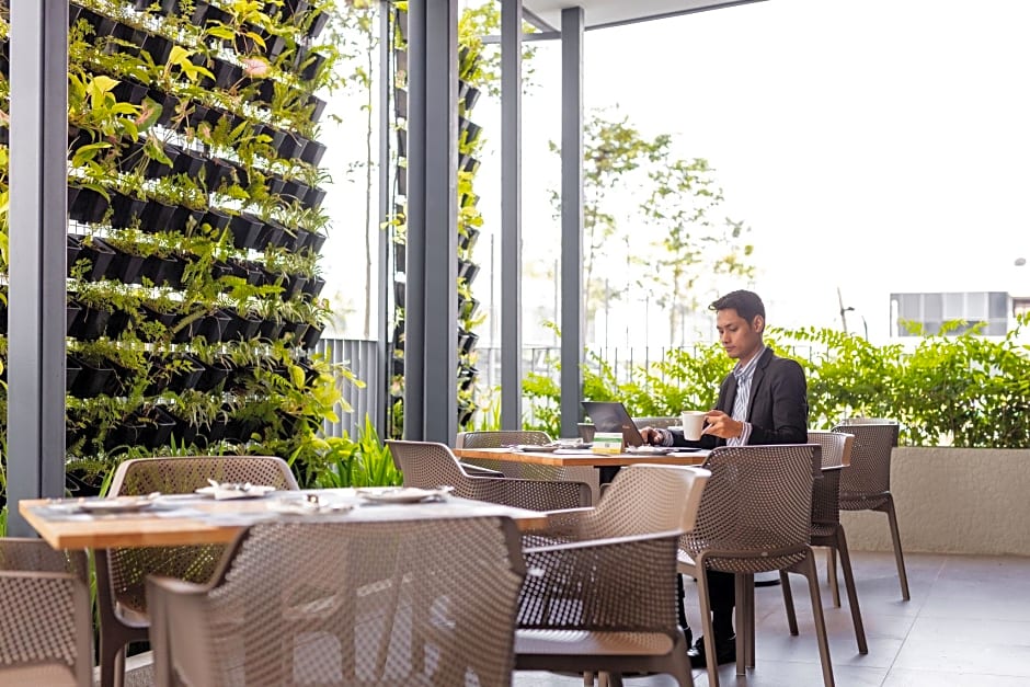 Holiday Inn Sepang Airport By IHG