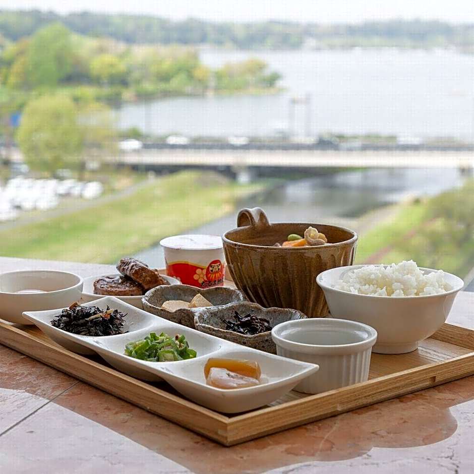 Mito Hotel Season