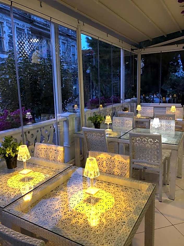 hi HOTEL IVY BÜYÜKADA