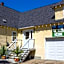 Genelle House B&B Guest House