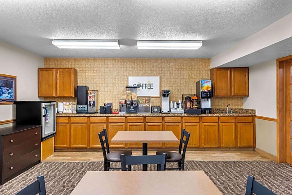 Super 8 by Wyndham Oelwein